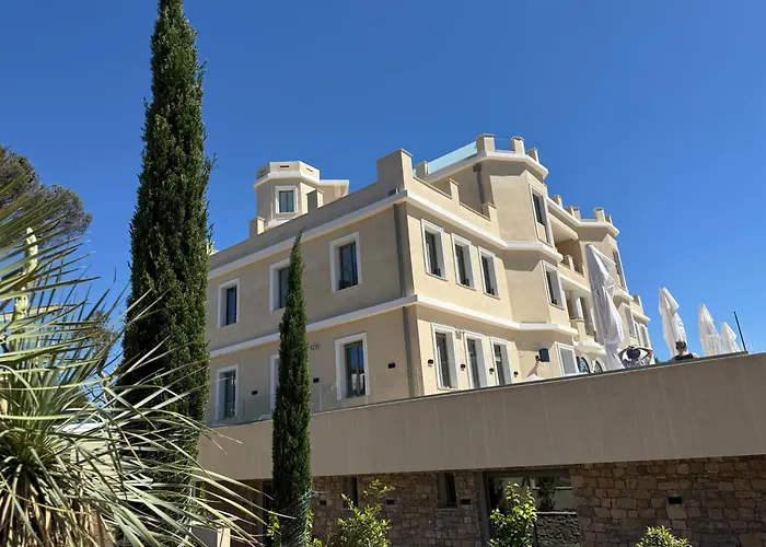 Château Rose Golfe de Saint Tropez-Grimaud