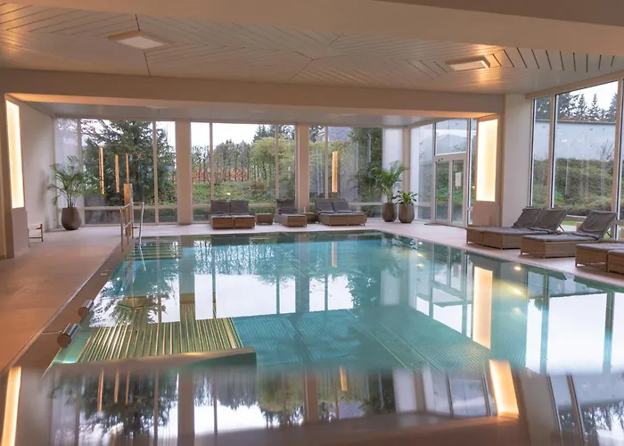 Schwarzwald Wellnesshotel SAIGERHÖH I Spa Golf&Wandern über dem Titisee