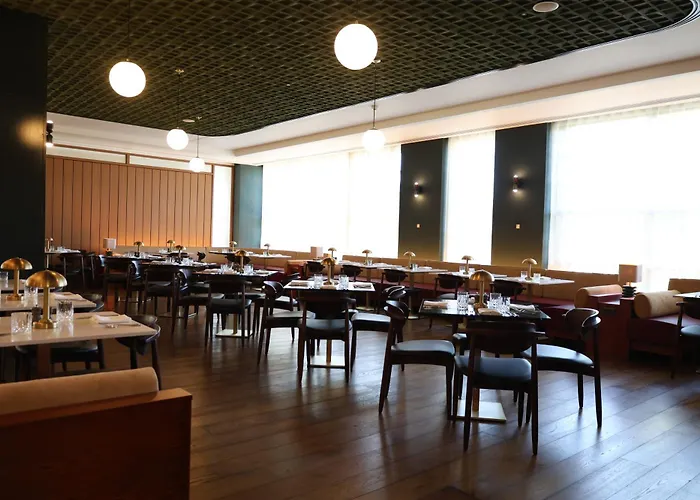 The Orchard Hotel & Restaurant