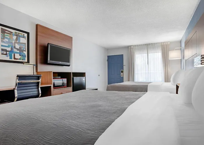 Quality Inn & Suites Near Lake Eufaula
