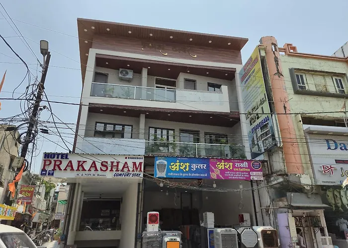 Hotel Prakasham