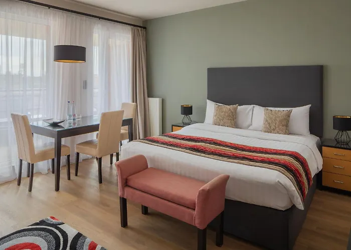 Escala Hotel&Suites