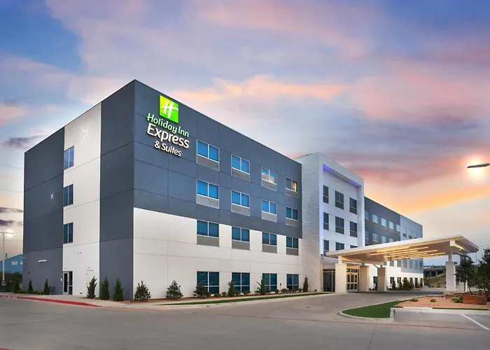 Holiday Inn Express & Suites Waco Downtown By Ihg