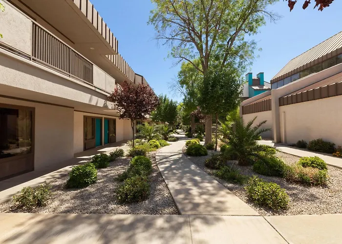 Ramada By Wyndham El Paso