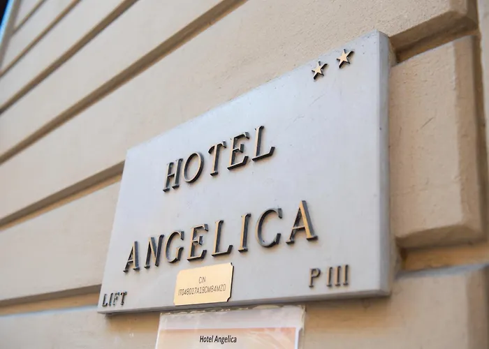 Angelica Stazione Santa Maria Novella