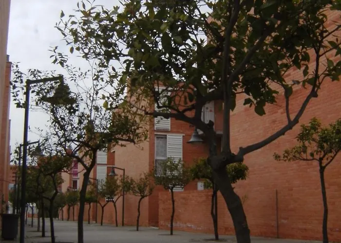 Students Only- Residencia Universitaria Alberto Jimenez