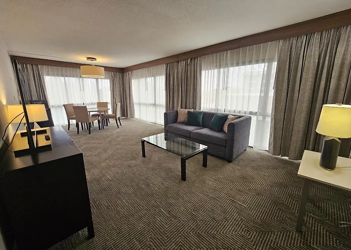 Wyndham Rochester Downtown