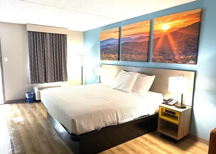 Days Inn By Wyndham Harriman