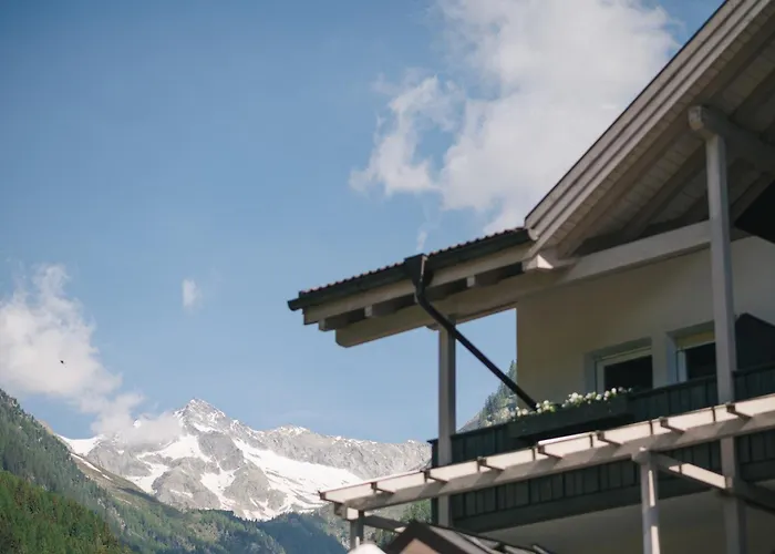 Hotel Fronza - Your Hike & Mountain Home Lutago