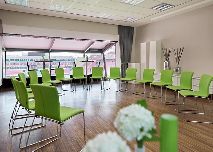 The Curve Hotel Bayarena Leverkusen