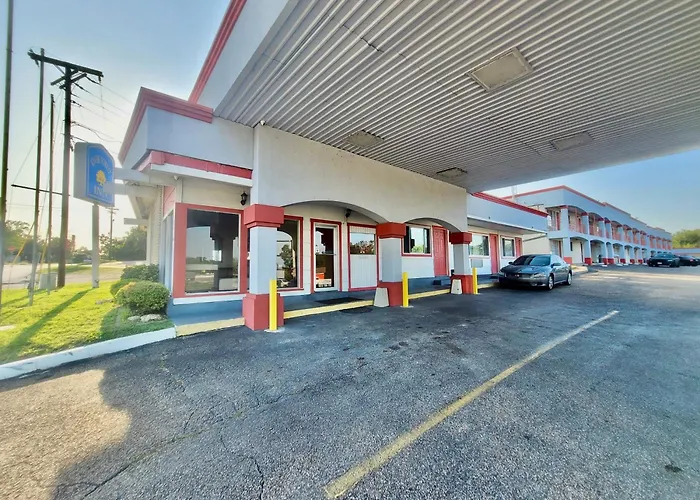 River Forest Inn