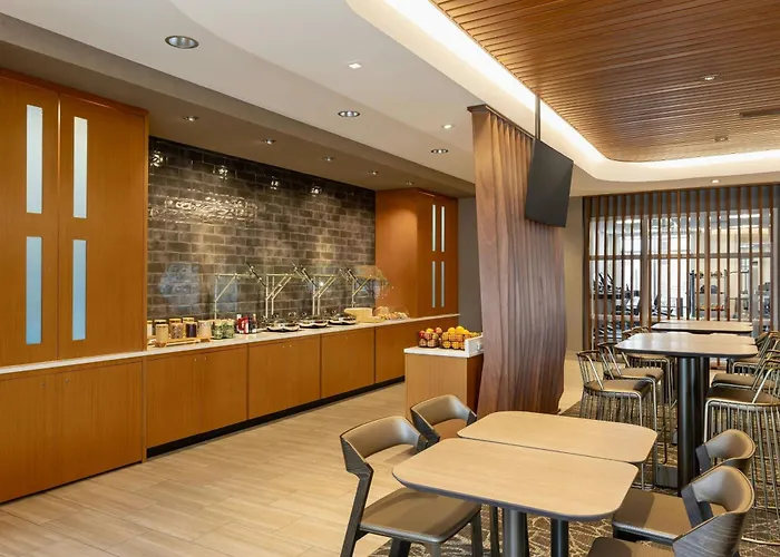 Springhill Suites By Marriott Fargo