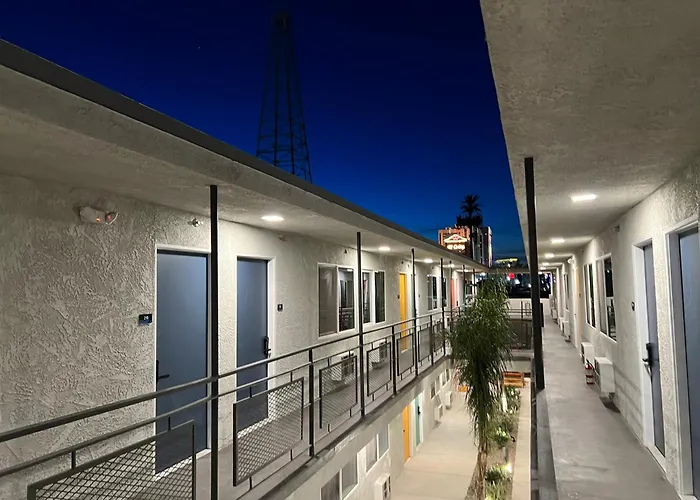 Bent Inn - Lgbtq Hotel
