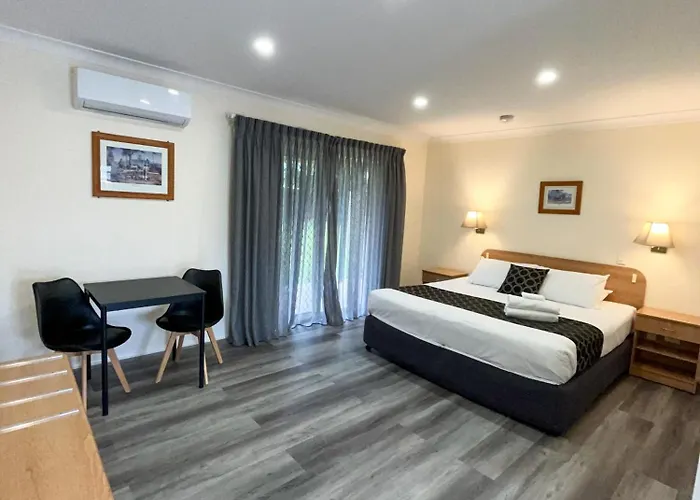 Bushman'S Motor Inn Parkes