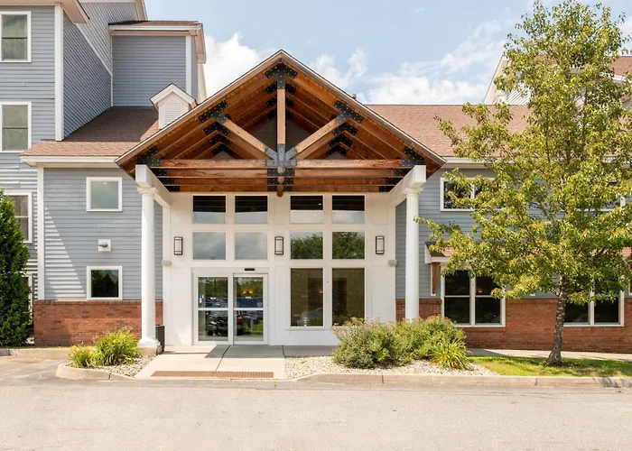 White River Inn & Suites