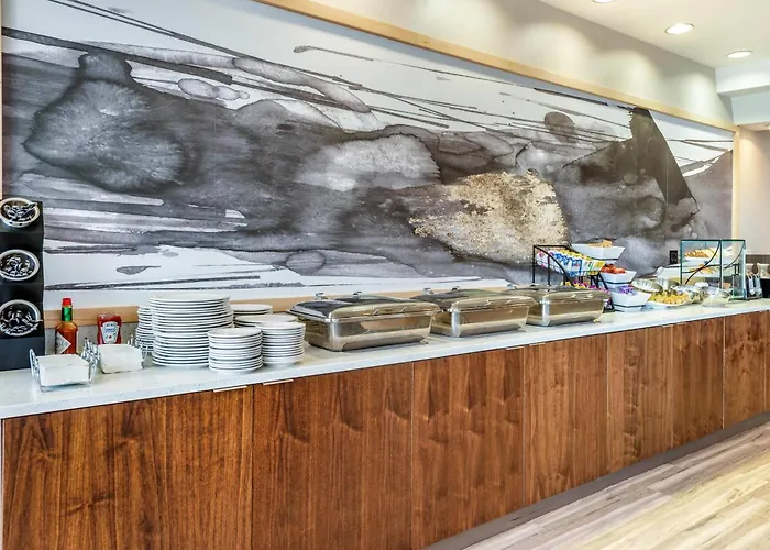 Cambria Hotel Akron - Canton Airport