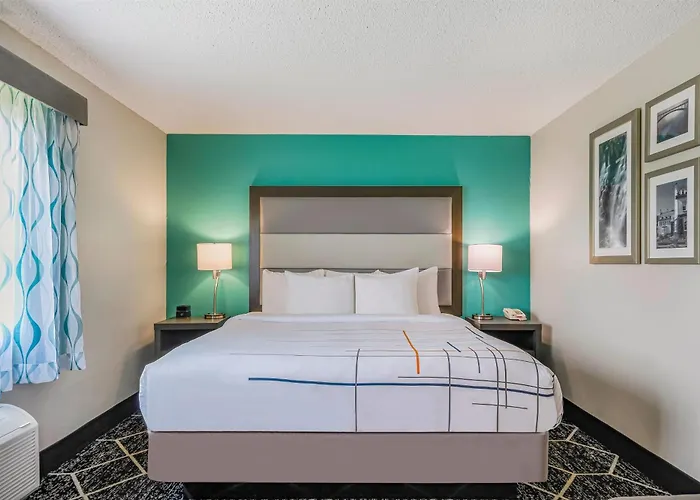 Conesus Dog Friendly Hotels