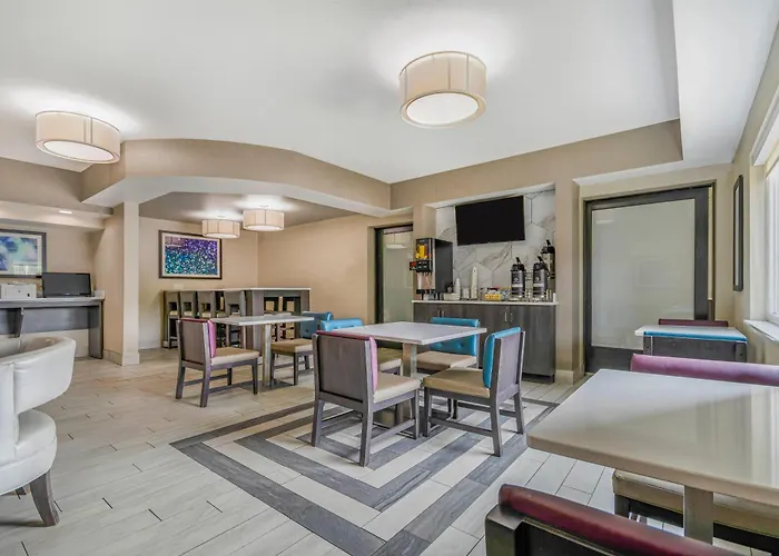 La Quinta By Wyndham Batavia Hotel