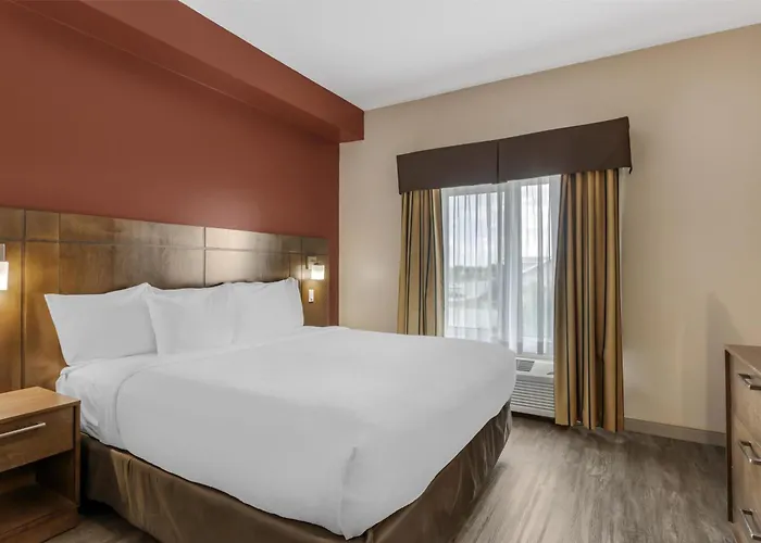 Best Western Plus Winnipeg West