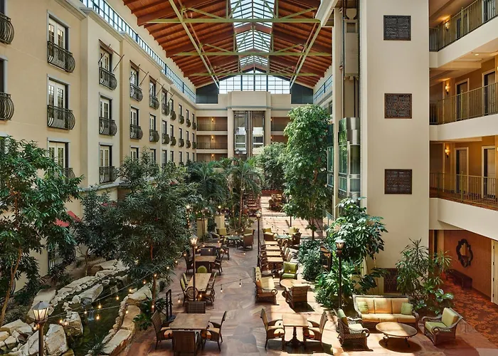 Woolley'S Classic Suites