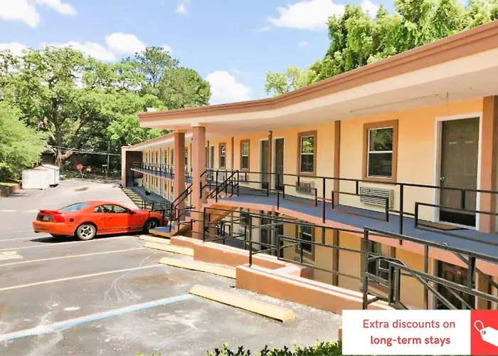 Oyo Tallahassee Downtown