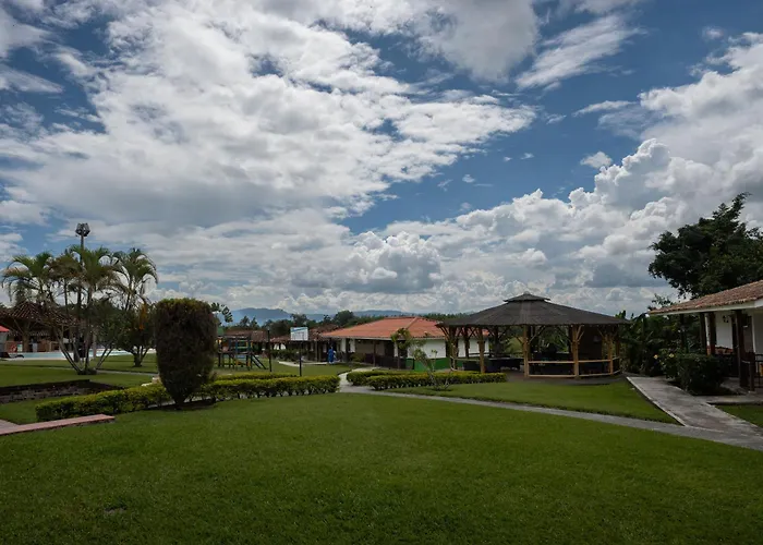 Hotel Campestre Montecarlo