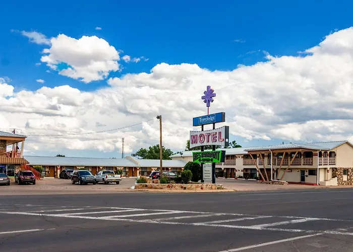 Travelodge By Wyndham Las Vegas Nm