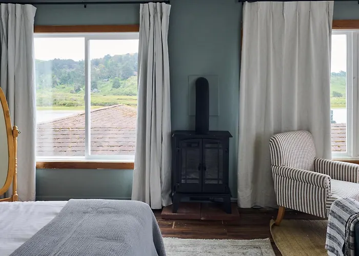 Madeira House Hotel Jenner
