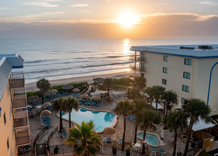 Las Olas Beach Club Of Satellite Beach