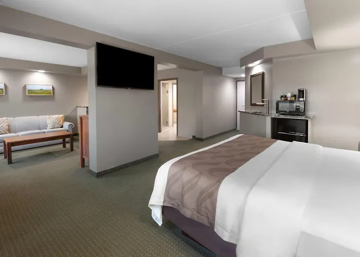Baymont By Wyndham Jamestown Conference Center & Water Park