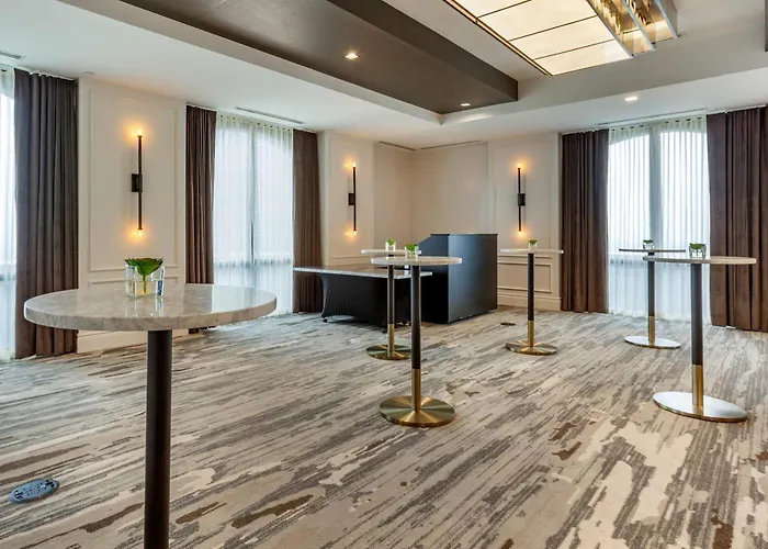Cambria Houston Downtown Convention Center