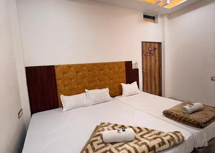 Hotel Tathaastu Palace