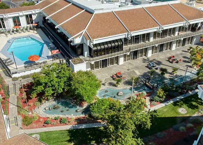 Doubletree By Hilton Sacramento