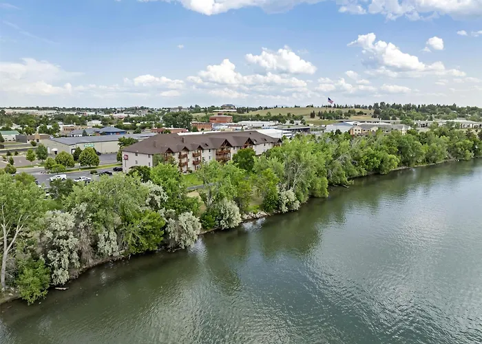 Best Western Plus Riverfront Hotel And Suites