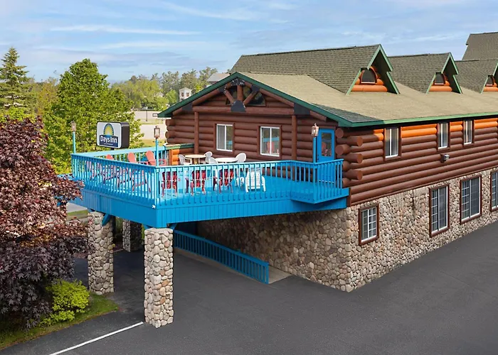 Days Inn By Wyndham Mackinaw City - Bridgeview Area