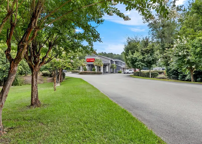 Econo Lodge Inn & Suites Cayce I-26 Airport