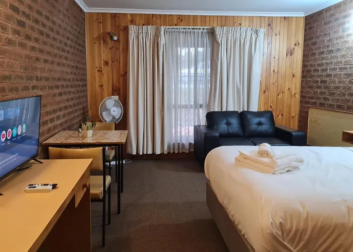 Country Roads Motor Inn Narrandera