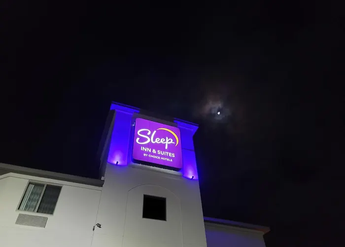 Sleep Inn & Suites Bay View Acme - Traverse City