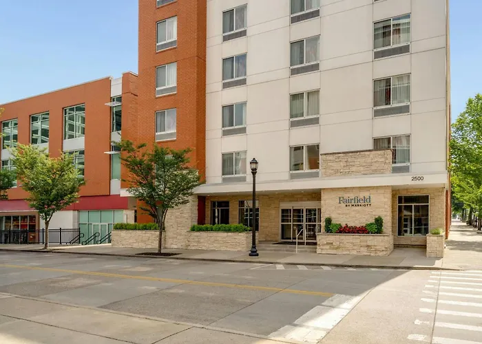 Fairfield Inn & Suites By Marriott Cincinnati Uptown/University Area