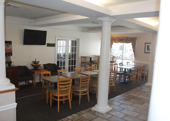 Best Western Plus Executive Court Inn & Conference Center
