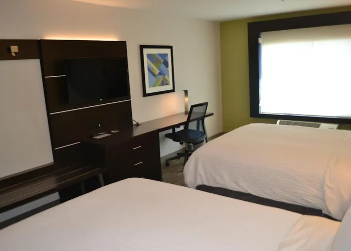 Holiday Inn Express & Suites By Ihg