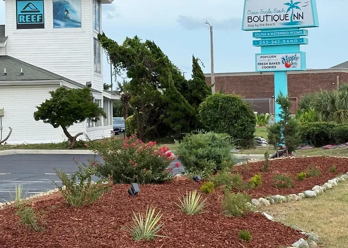 New 2026-Ocean Sands Beach Boutique -Sauna And Salt-Mineral Pool -Free Beach Bikes And Famous Beach- Fresh Baked Cookies And Popcorn - Bathrobes And Sunscreen In All Rooms-Ultra Sparkling-Free Laundry- 4 Grand Black Beds-Call Now & Save-1-252-Aha-