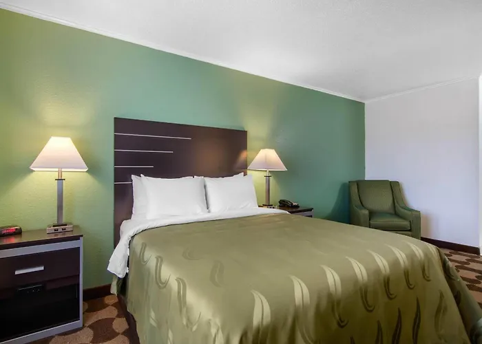 Quality Inn Russell