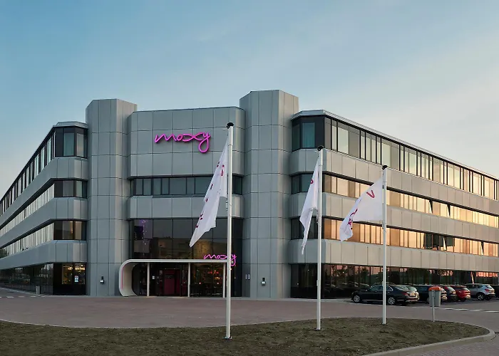 Moxy Amsterdam Schiphol Airport