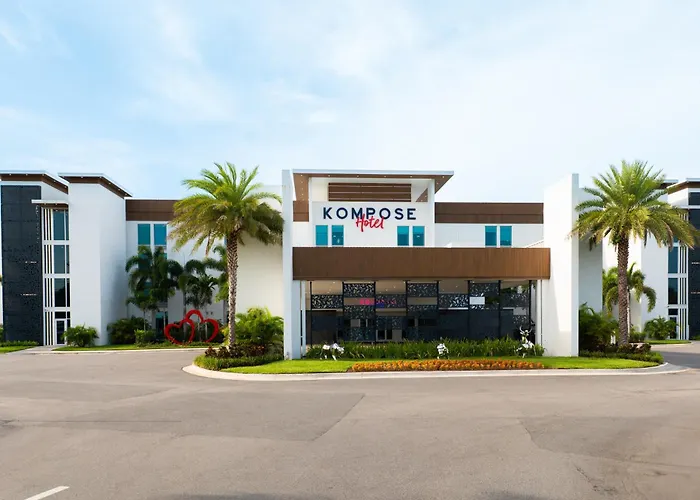 Kompose Boutique @ Theme Parks