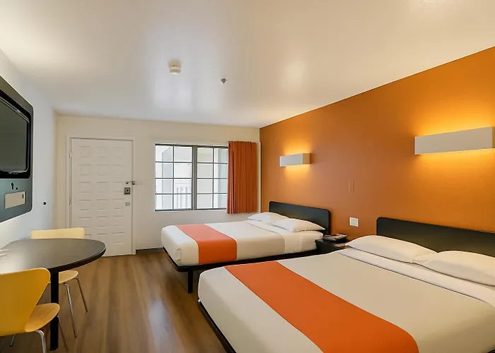 Motel 6-Thousand Oaks, Ca Newbury Park