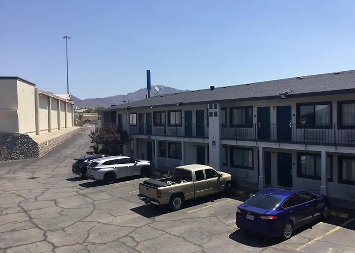 Motel 6-, Tx - West