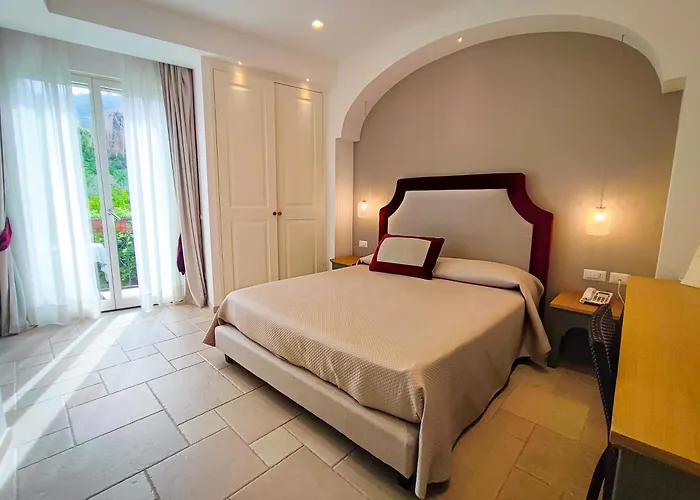 Hotel La Pergola Santa Maria di Castellabate