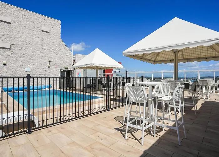 Gladstone Reef Hotel Motel