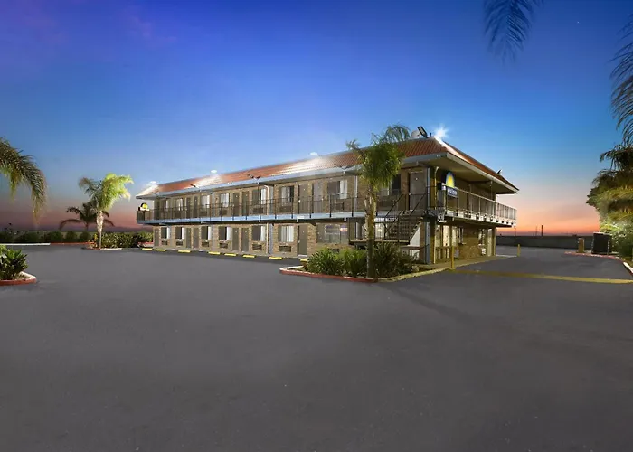Days Inn By Wyndham Lost Hills
